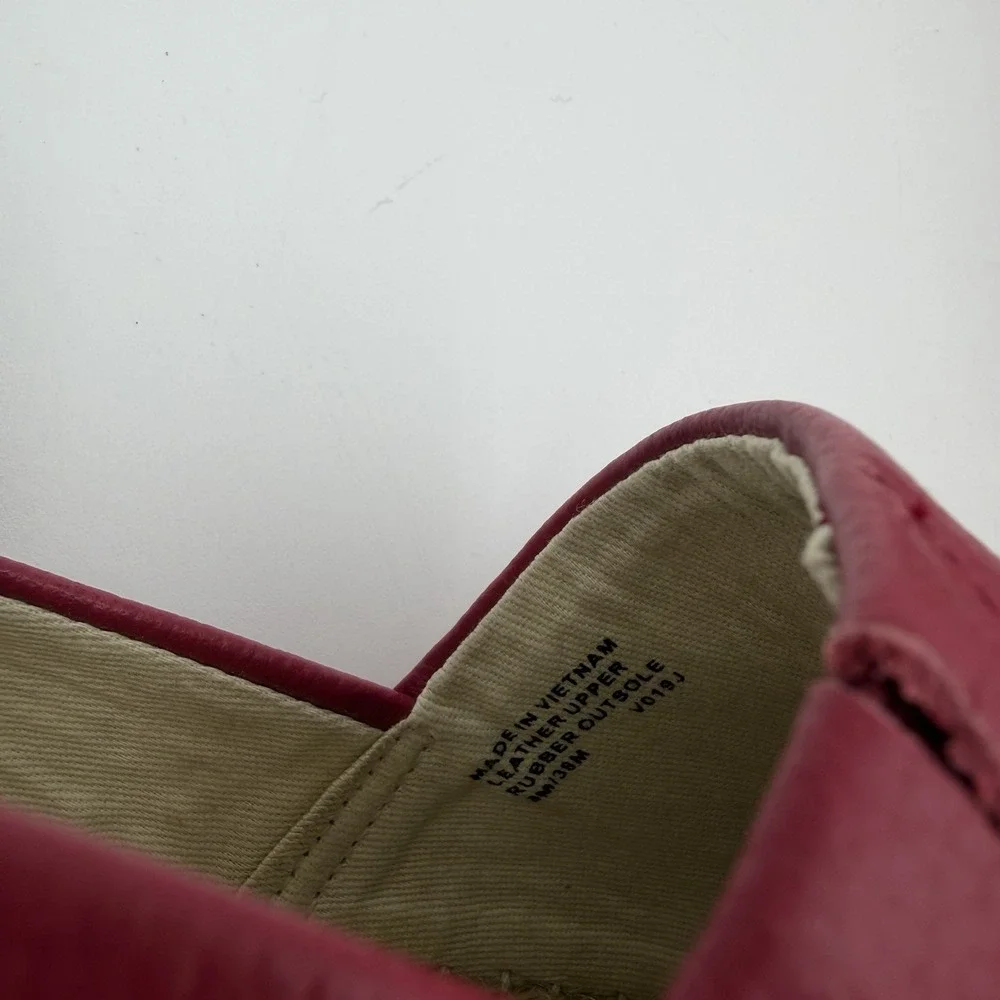 Michael Kors Dylyn‎ Espadrilles Women's Size 8 M Berry Slip On Flat Pink Leather